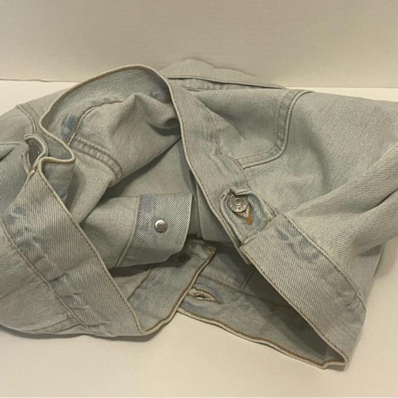 Levi's Trucker Jeans Jacket Women Denim Size Large Light Wash Metal Buttons - Picture 15 of 16